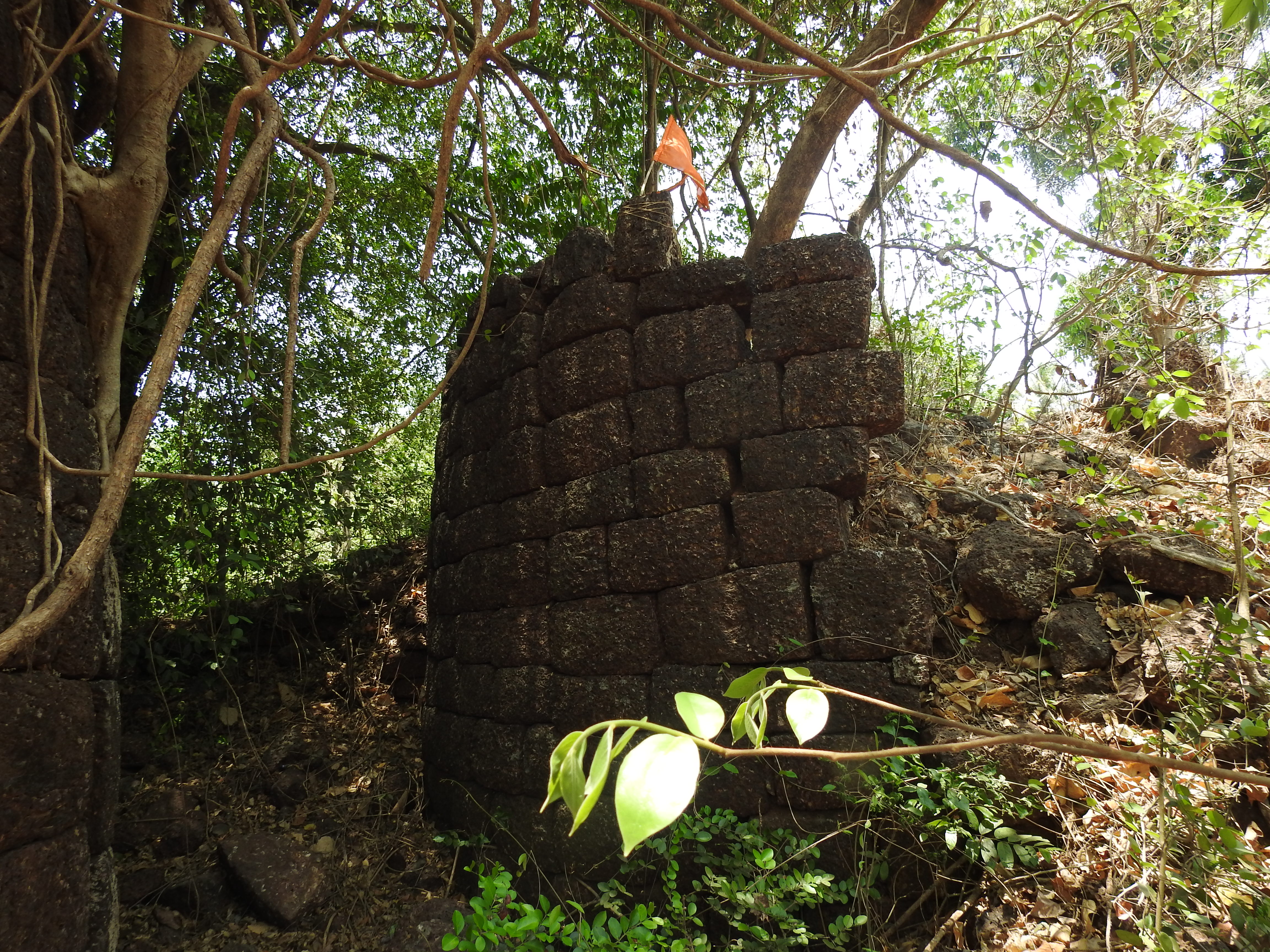 Satavali Fort
